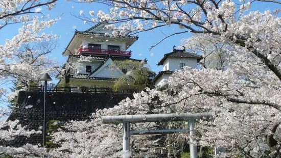 城山公園（涌谷城跡)