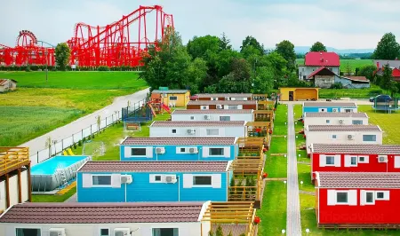 Holiday Park Zator Отели рядом со станцией Oświęcim