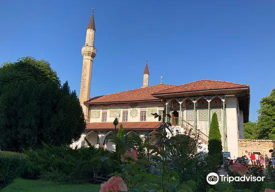Small Khan Mosque