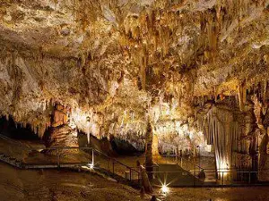 Cuevas de Pozalagua