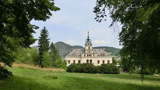 State chateau of Velké Březno