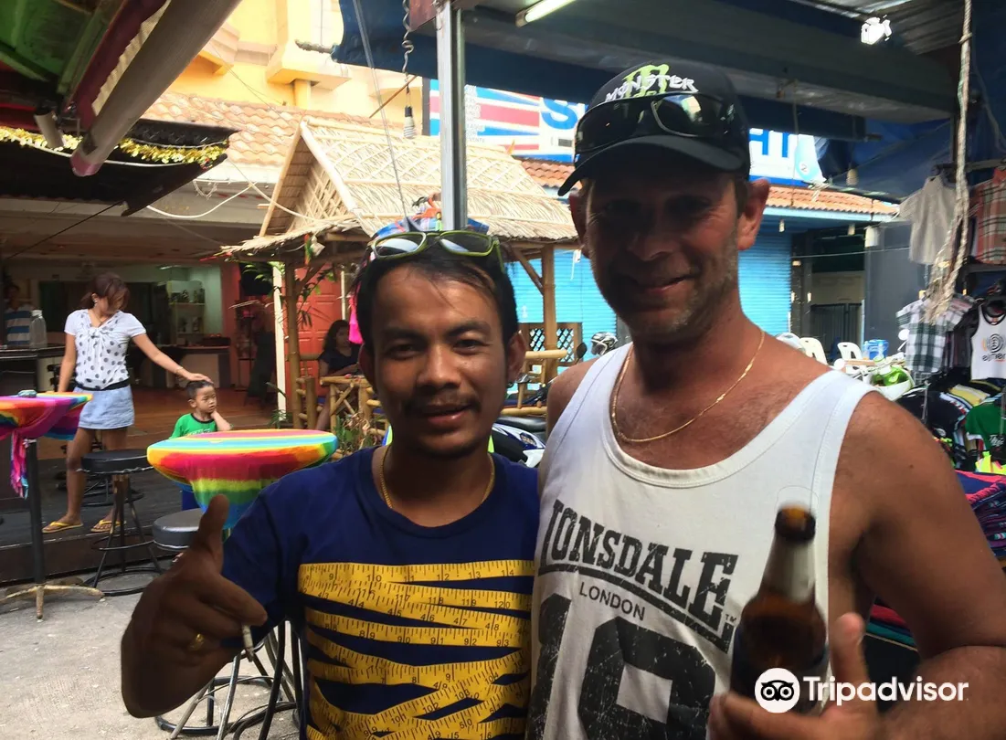 2_เบสท์เฟรนด์ บาร์