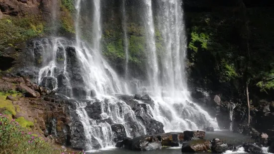 Dambri Waterfall