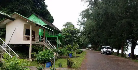 Hotels in Mai Rut