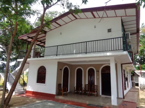 Man Guest Polonnaruwa