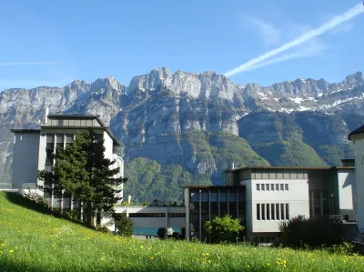 Zentrum Neu-Schönstatt Hotels in der Nähe von Wasserfall