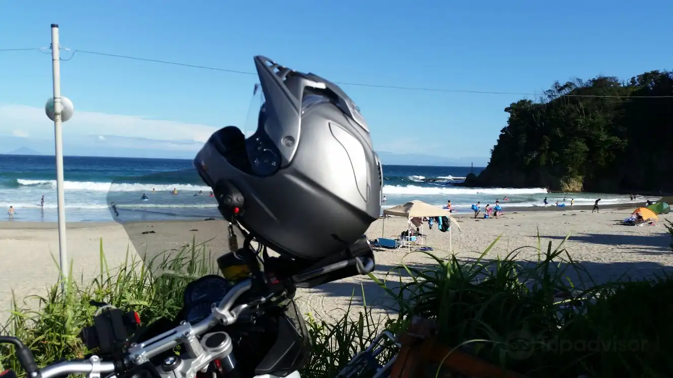 Hotels near Irita Beach