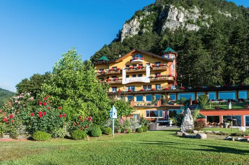 Alp Wellness Sport Hotel Panorama فنادق في Mezzolombardo
