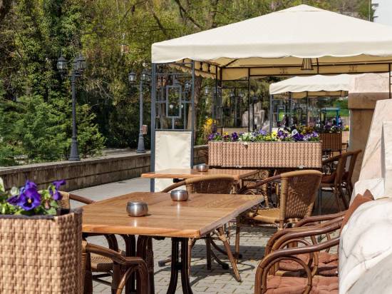 Grand Hotel Sofianu Reviews For 4 Star Hotels In Ramnicu Valcea Trip Com