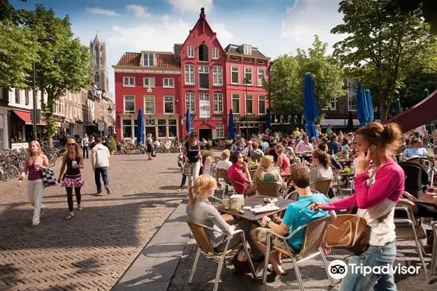 Utrecht main Post Office