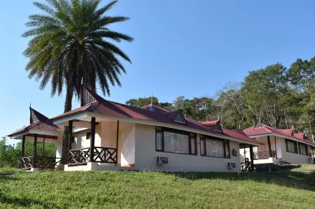 Dew Dale Resorts, Baratang Island