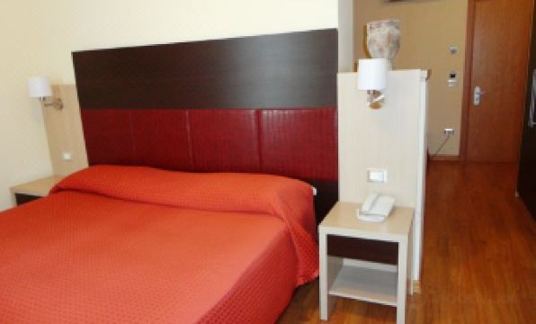 Hotel Miami - Housity