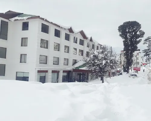 Hotel Natraj International Hotels in Patnitop