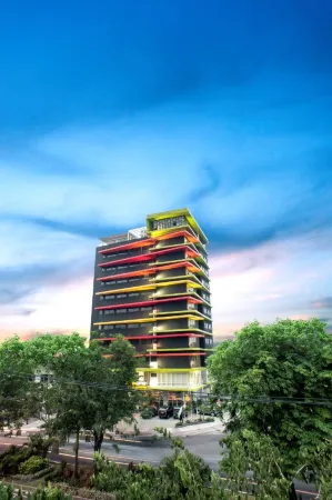 MaxOneHotels at Dharmahusada Surabaya Отели в г. Gubeng