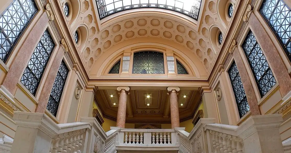 Hotels near Biblioteca Centrală Universitară Mihai Eminescu