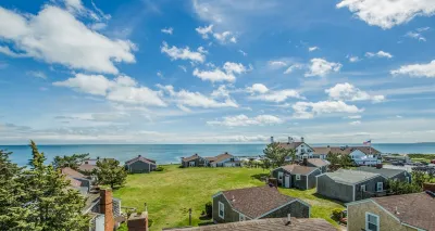 Lighthouse Inn Cape Cod Hotels in West Dennis