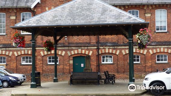 Market Cross & Market House