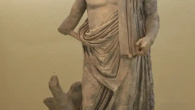 Hotels near Archaeological Museum of Piraeus