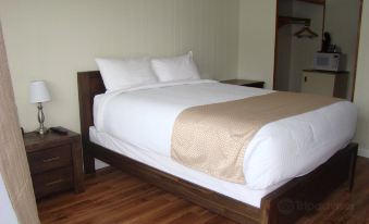 Paddock Inn