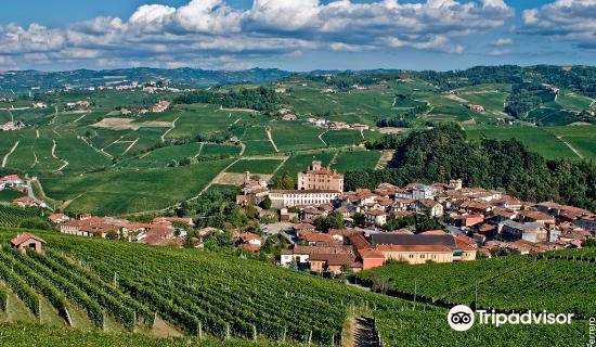 Strada del Barolo and Great Wines of Langa