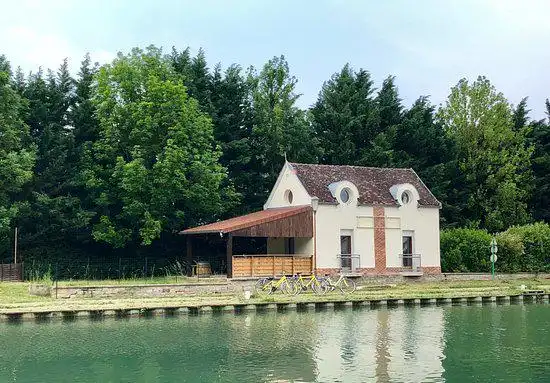 Hôtels à : Plombières-lès-Dijon