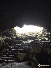 Komakado Kazaana Cave