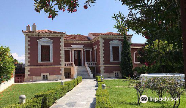 Red House of Maliou family