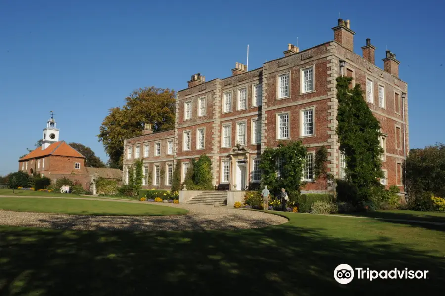 National Trust - Gunby Estate, Hall and Gardens