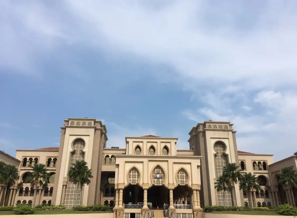 Hotels near Dato' Jaafar Muhammad Building