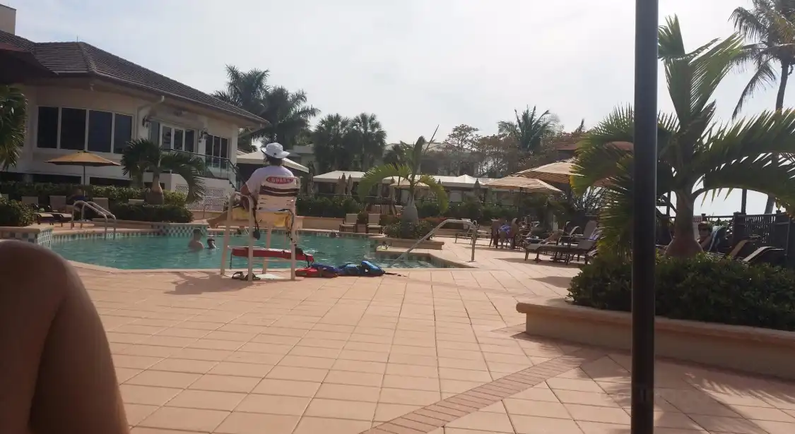Hotels near Hideaway Beach