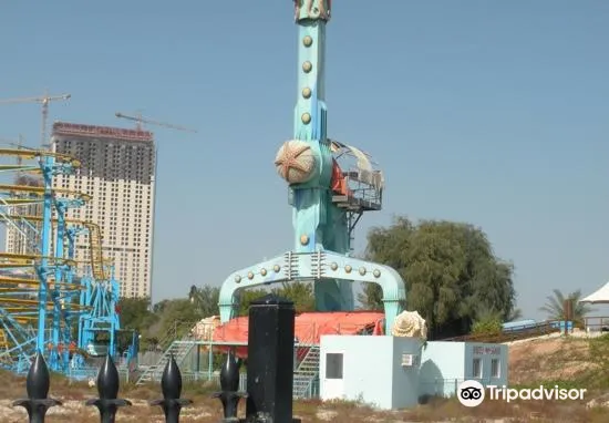 3_Wonderland Theme & Water Park