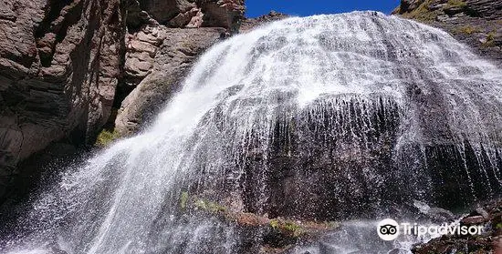 Waterfall Devichi Kosy