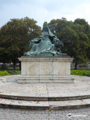 Statue of Elizabeth Queen of Hungary