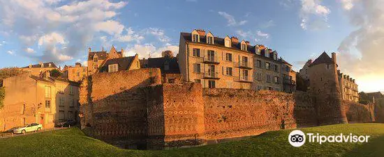 Entre Cours et Jardins - Cite Plantagenet