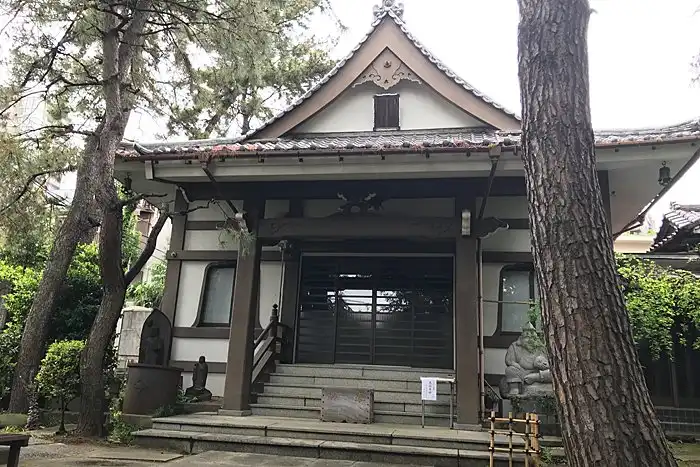 Hotels near Jinko-ji Temple