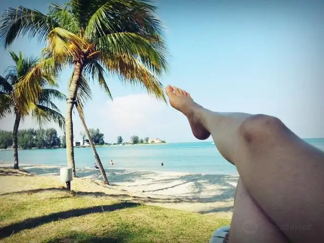 Hotels near Pulau Babi
