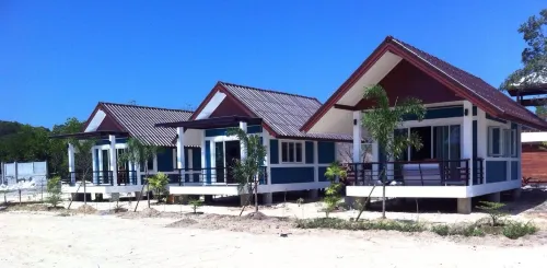 Nitiporn Resort Kohphayam & Seaagain Bar and Restaurants Hotels in Ranong