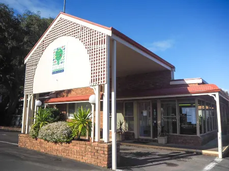 Big4 Tasman Holiday Parks - Warrnambool Отели рядом с достопримечательностью «Deep Blue Hot Springs Warrnambool»