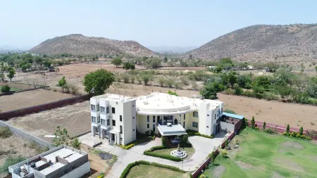 Dreams Resort Udaipur Отели в г. Котра