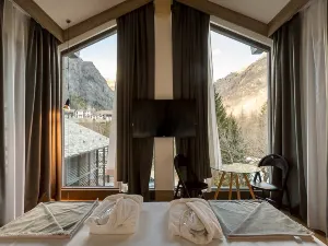 NH Collection Alagna Mirtillo Rosso