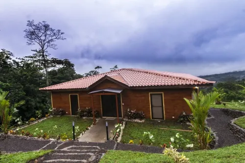 Arenal Waterfall Lodge