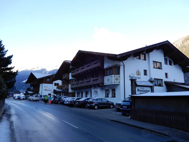 斯塔克勒爾霍夫酒店