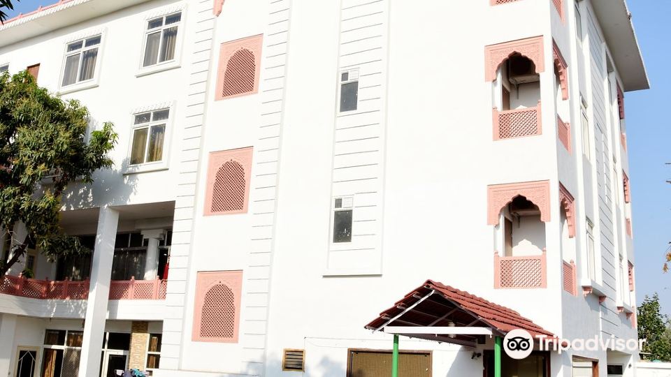Hotel Triveni Residency Near SMS Stadium