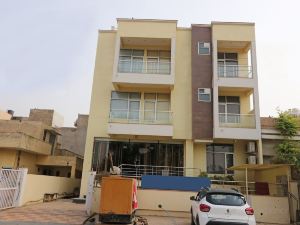 오요 23063 럭셔리 메가바르샴 5BHK