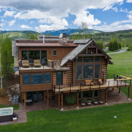 The Lodge at Bronze Buffalo Ranch