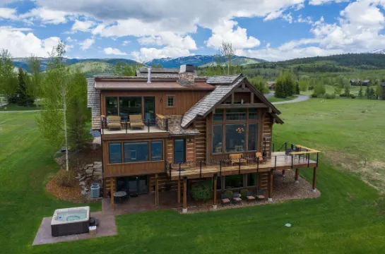 青銅水牛牧場小屋 提頓縣酒店