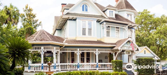 Sweetwater Branch Inn Hotels in Gainesville