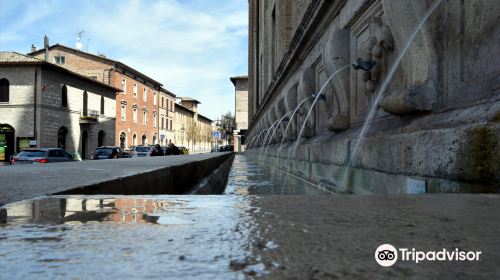 Fontana delle Tredici Cannelle