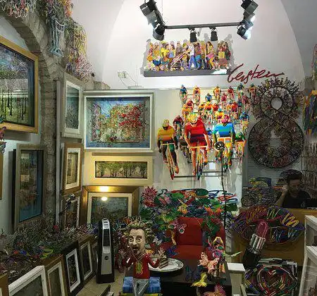 Hotels near Artmosphere Gallery