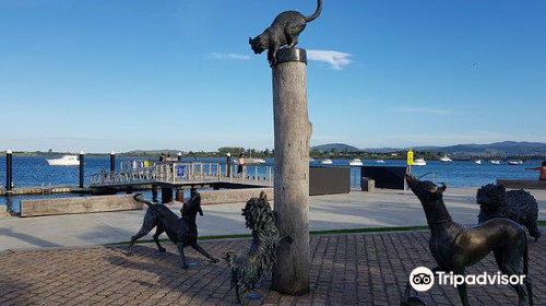 Hairy Maclary and Friends Sculpture